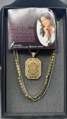 Paula Abdul Necklace Set